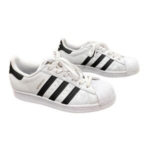 adidas Superstar Sneakers Size 7 1/2 Women’s